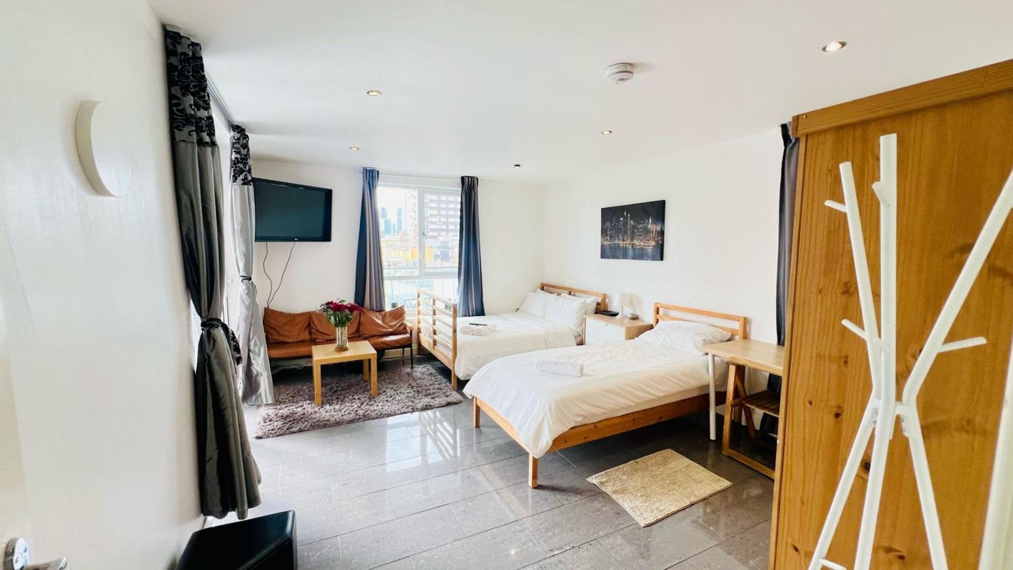 City View Sunset Luxurious Apartment In London Zone-1 Including One Family Twin Room With Its Own Stunning Private Terrace Екстер'єр фото