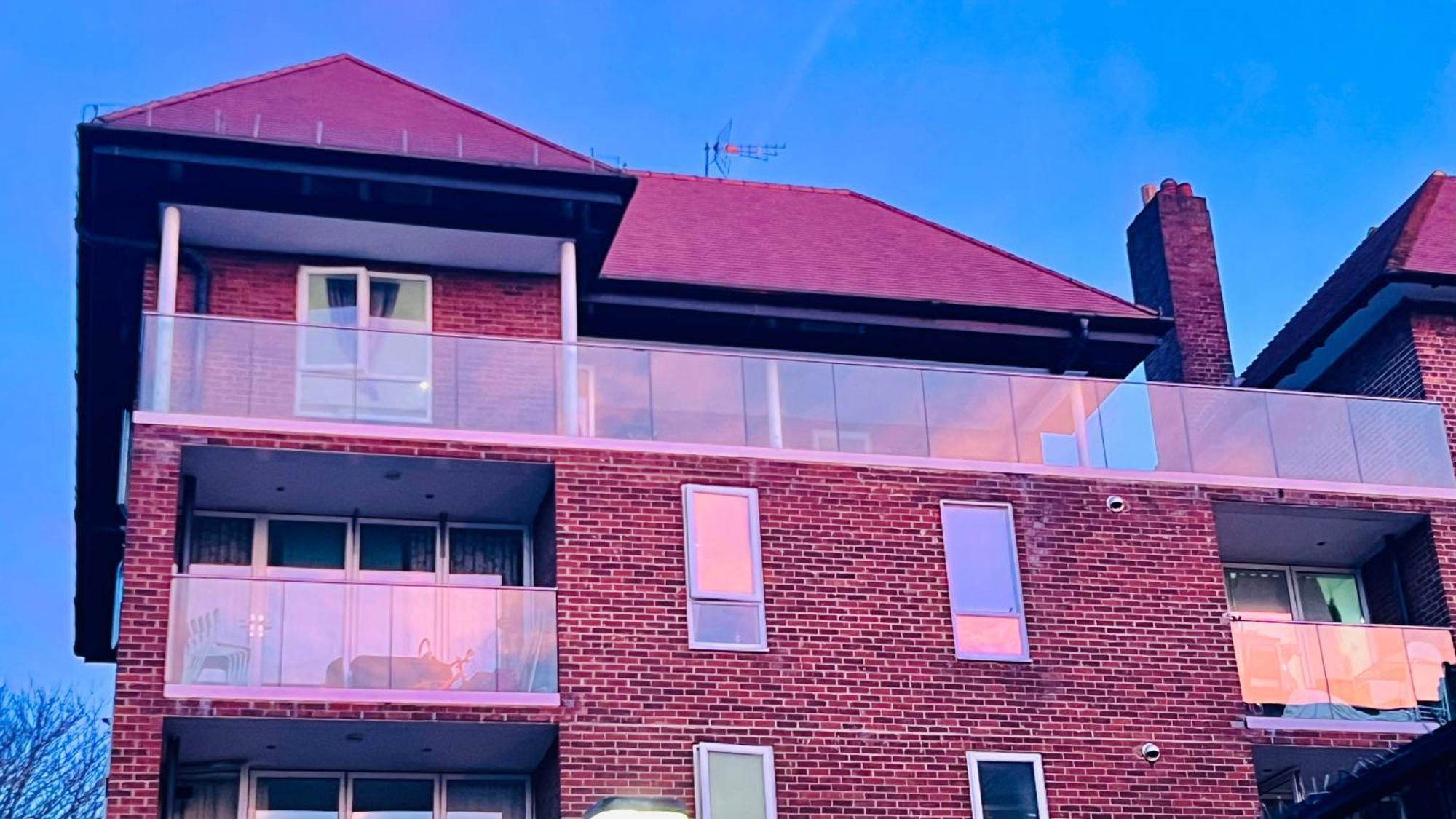 City View Sunset Luxurious Apartment In London Zone-1 Including One Family Twin Room With Its Own Stunning Private Terrace Екстер'єр фото